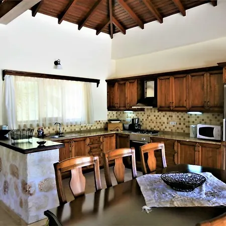 Villa Parica. *